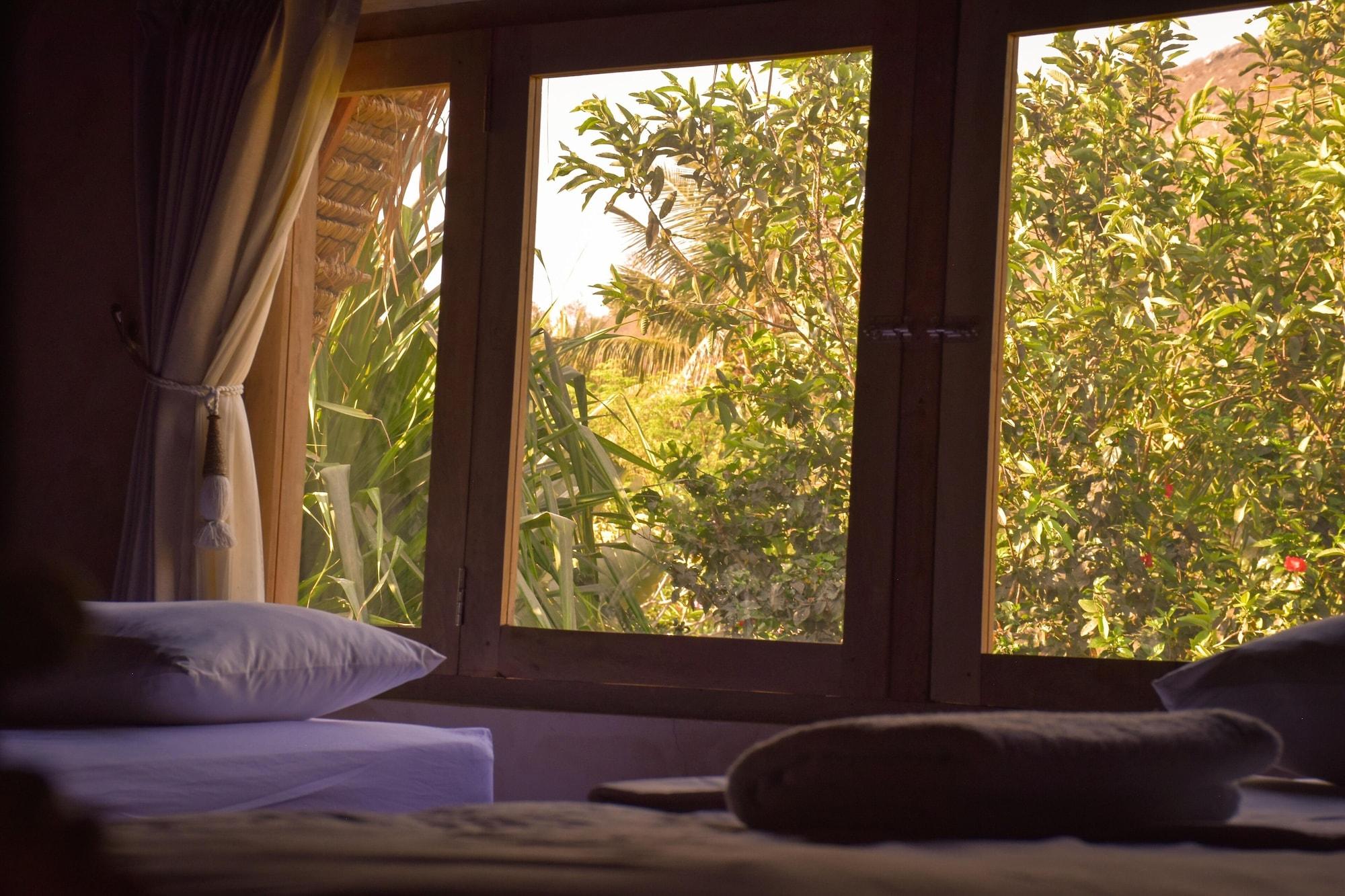 Owa Lodge Areguling Kuta  Exterior photo