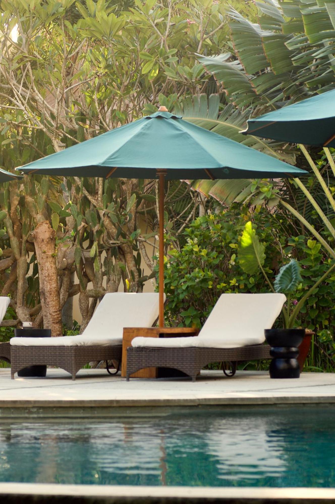 Owa Lodge Areguling Kuta  Exterior photo