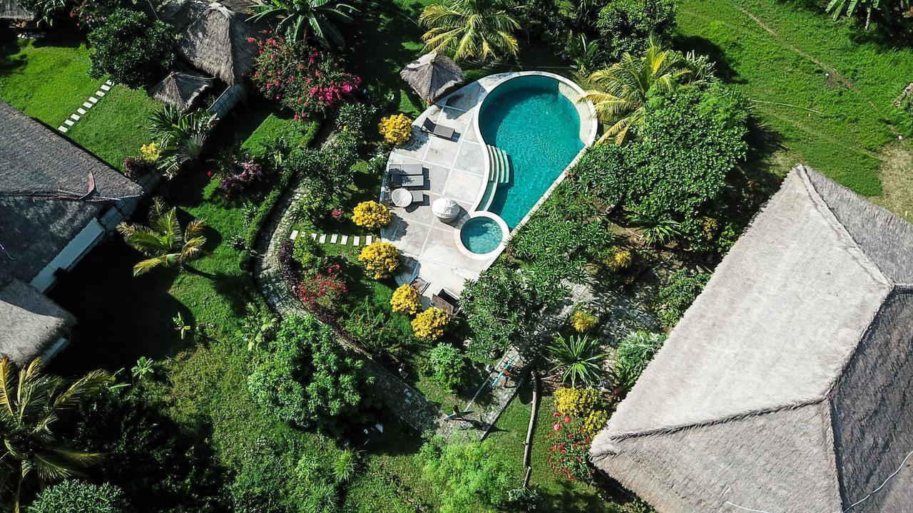 Owa Lodge Areguling Kuta  Exterior photo
