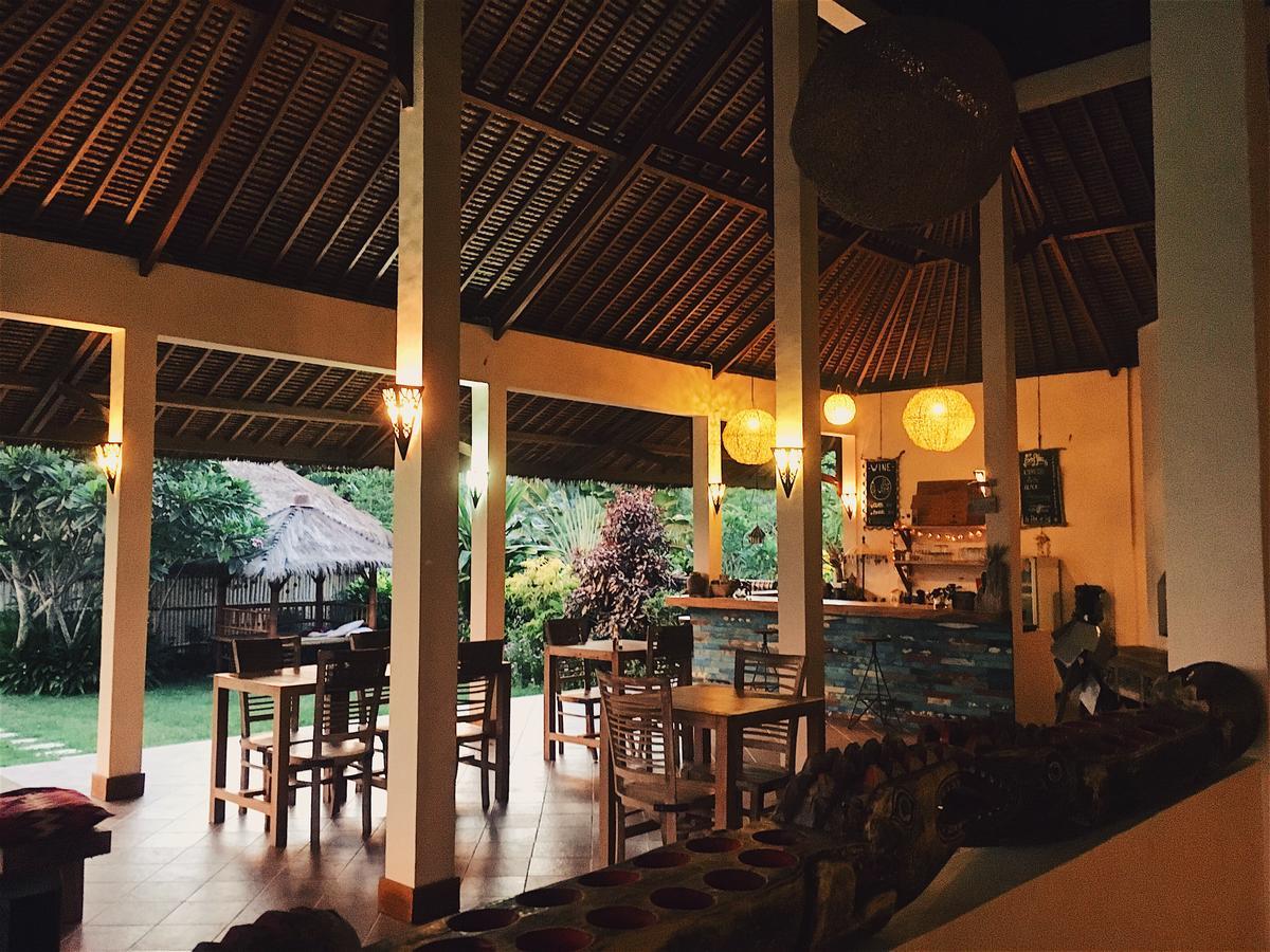Owa Lodge Areguling Kuta  Exterior photo